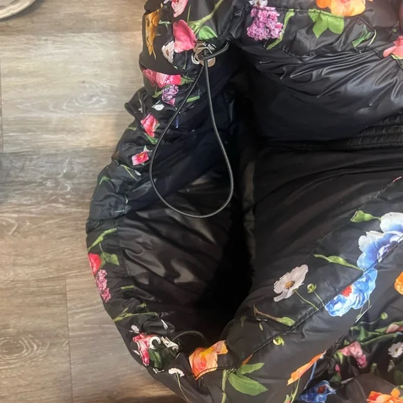 SUPER SALE 💥🌟NWT MACKAGE WOMENS Black Floral Puffer Jacket - Picture 8 of 9